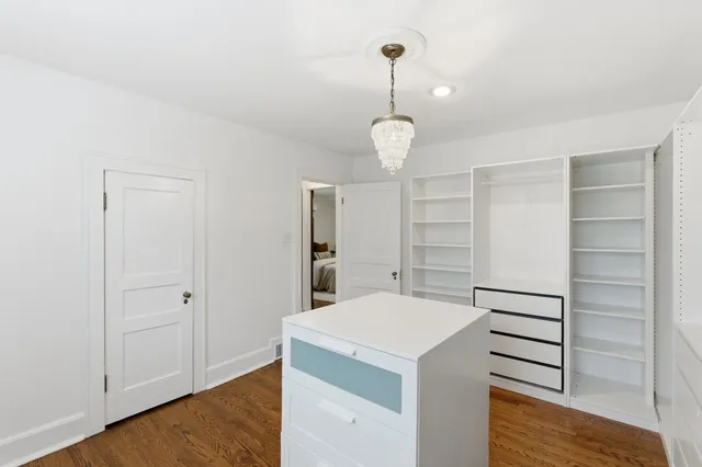 $899,900 | 1410 East Riverwood Drive, Nashville, TN 37216