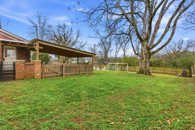 $899,900 | 1410 East Riverwood Drive, Nashville, TN 37216