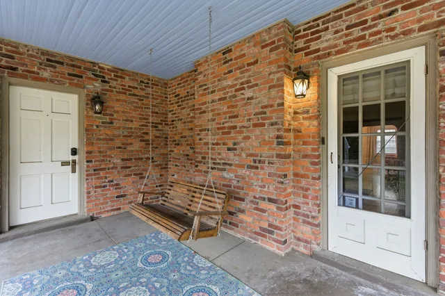 $899,900 | 1410 East Riverwood Drive, Nashville, TN 37216