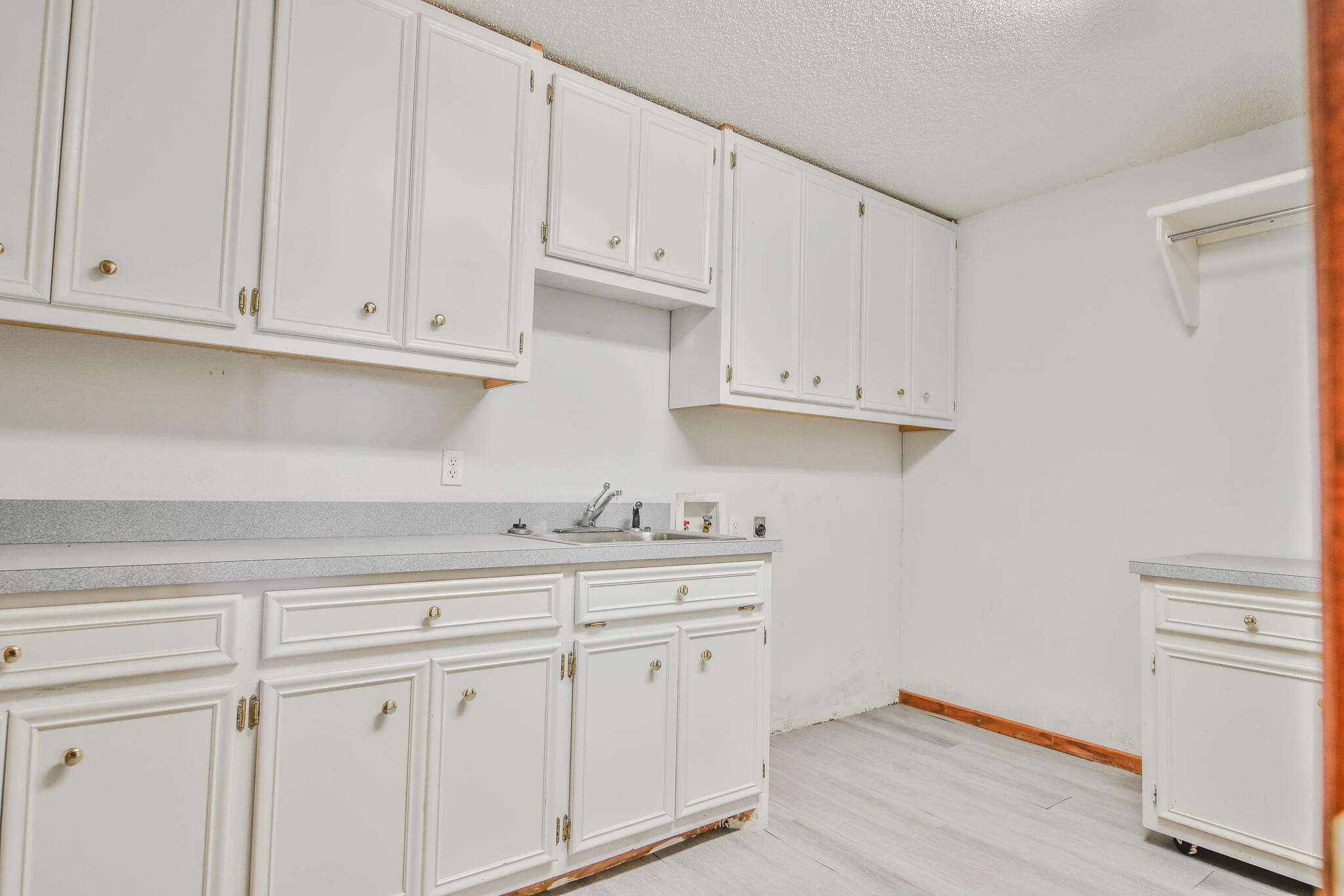 6715 104th Street Lubbock, TX 79424 - Photo 8 of 42 Haleydphotography-9