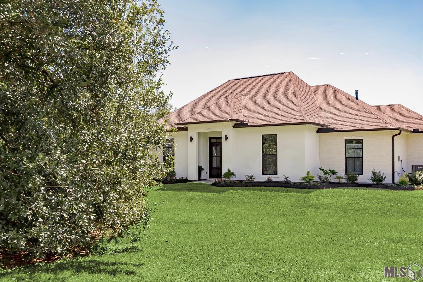 38327 Cornerview Road Gonzales, LA 70737 - Photo 4 of 43 Front Yard