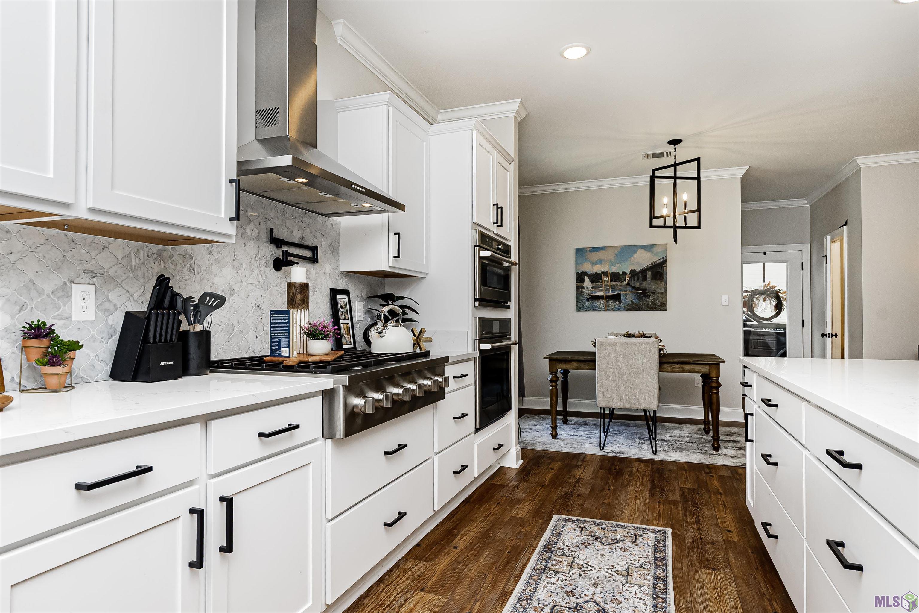 38327 Cornerview Road Gonzales, LA 70737 - Photo 9 of 43 Chef's Kitchen