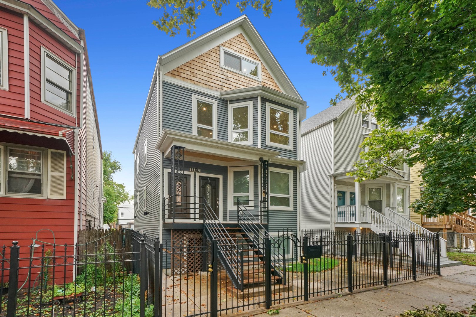 2821 North Springfield Avenue Chicago, IL 60618 - Photo 1 of 49