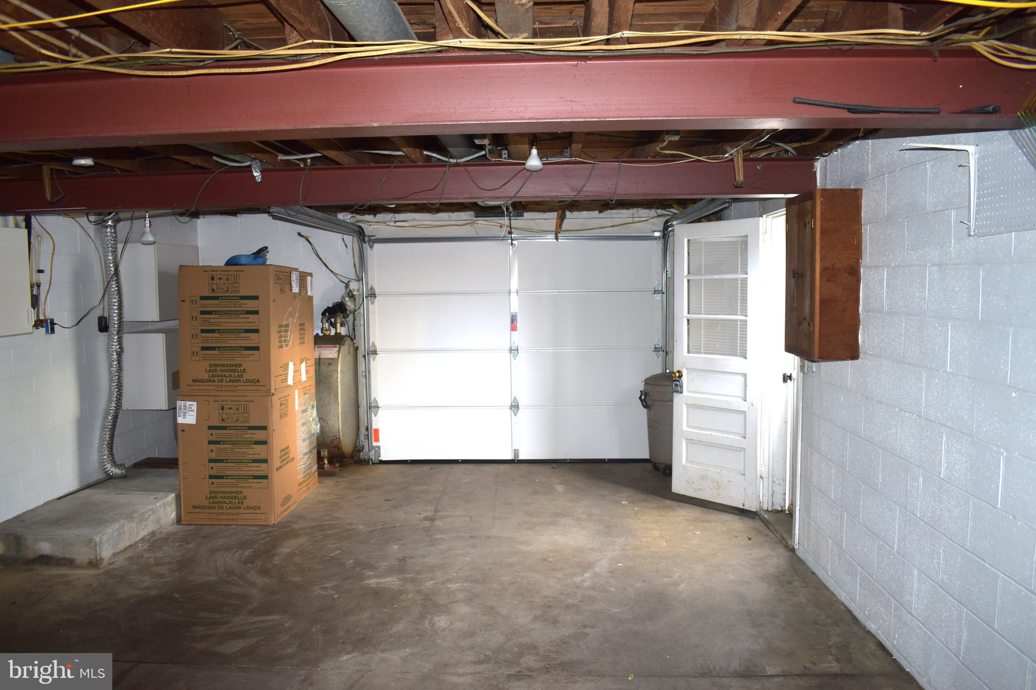 941 North State Street Ephrata, PA 17522 - Photo 25 of 32 Garage 2