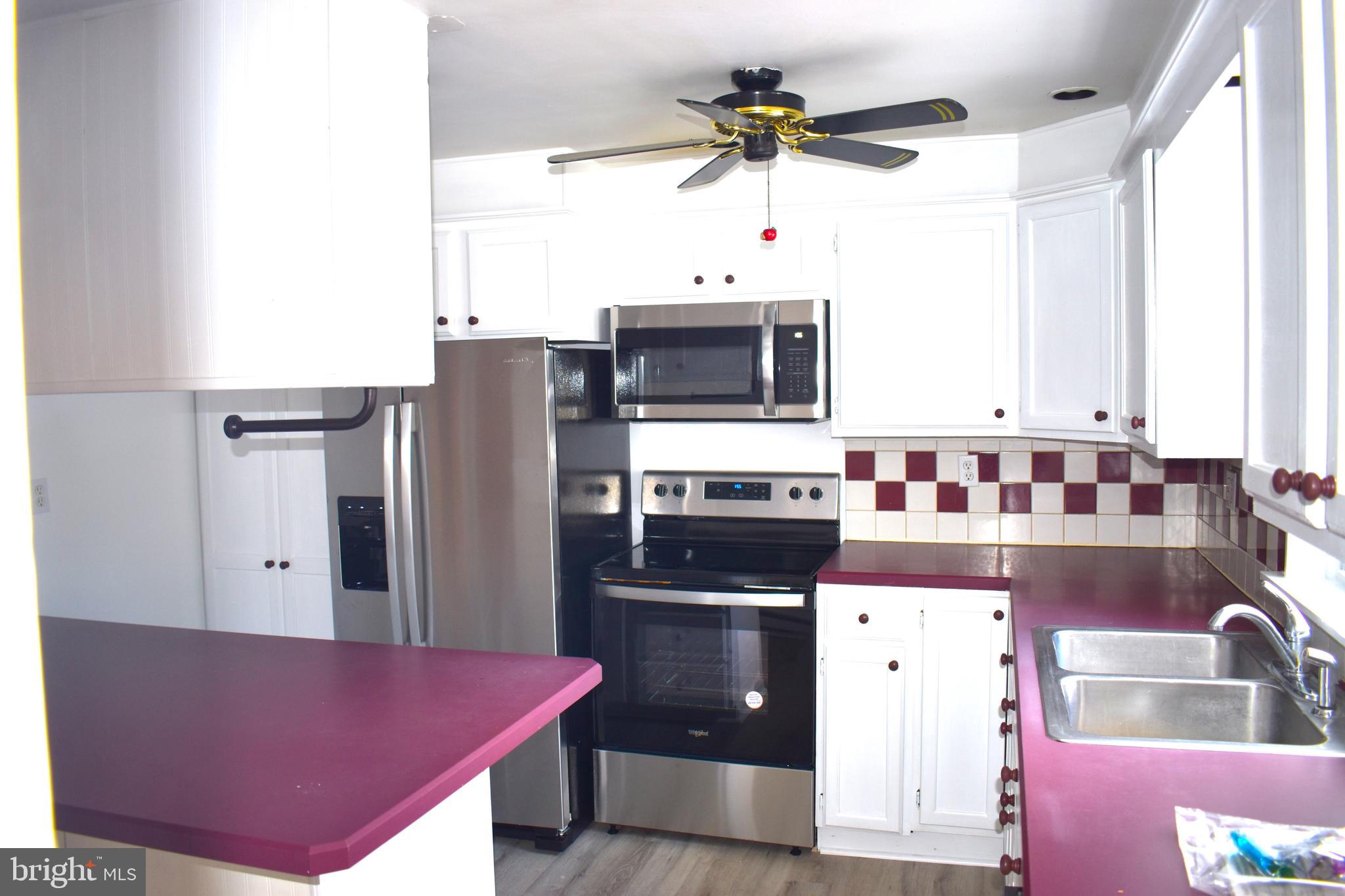 941 North State Street Ephrata, PA 17522 - Photo 3 of 32 Kitchen 1