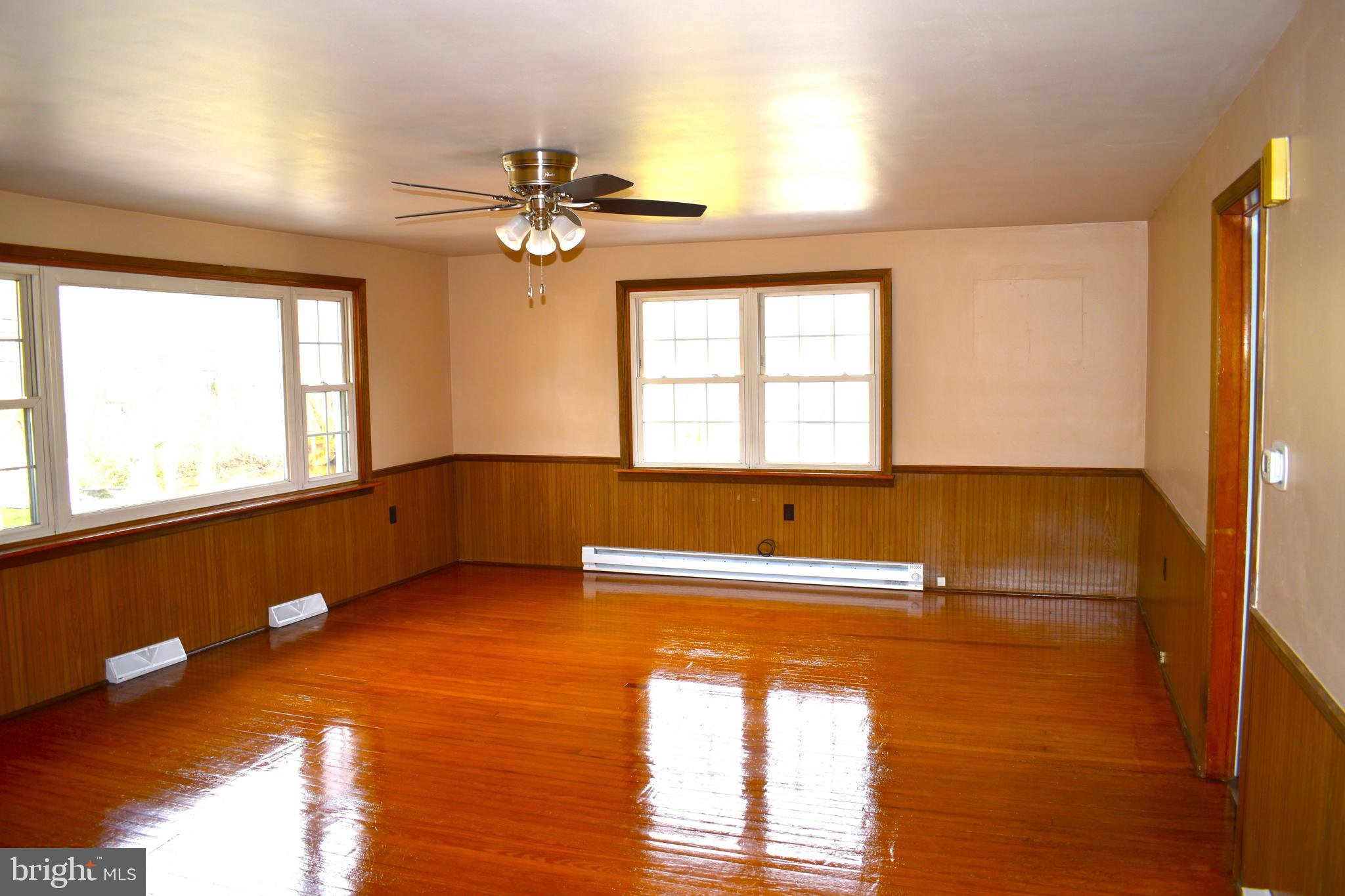 941 North State Street Ephrata, PA 17522 - Photo 10 of 32 Living Room/Dining Room 1