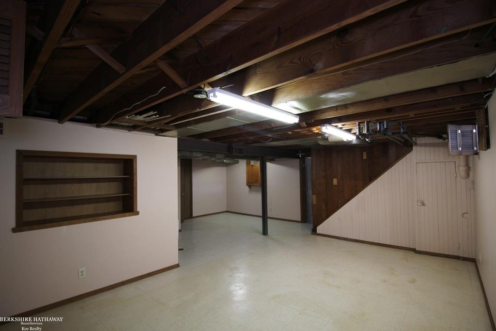 1583 Hawthorne Road Grosse Pointe, MI 48236 - Photo 24 of 30 Basement