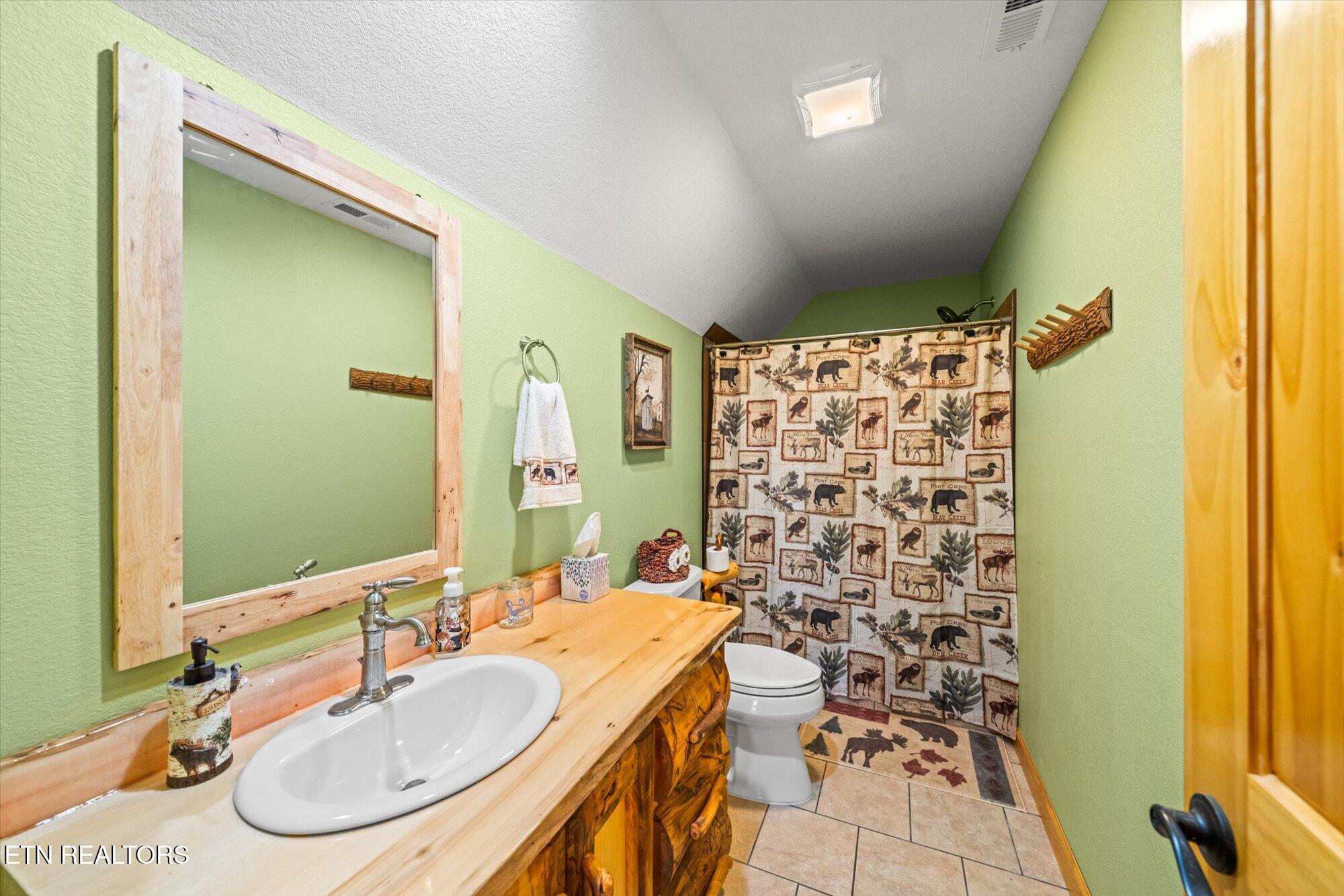 2760 Forest Ridge Road Dandridge, TN 37725 - Photo 23 of 32 20-2760-Forest-Ridge-Rd-Dandridge-TN-28