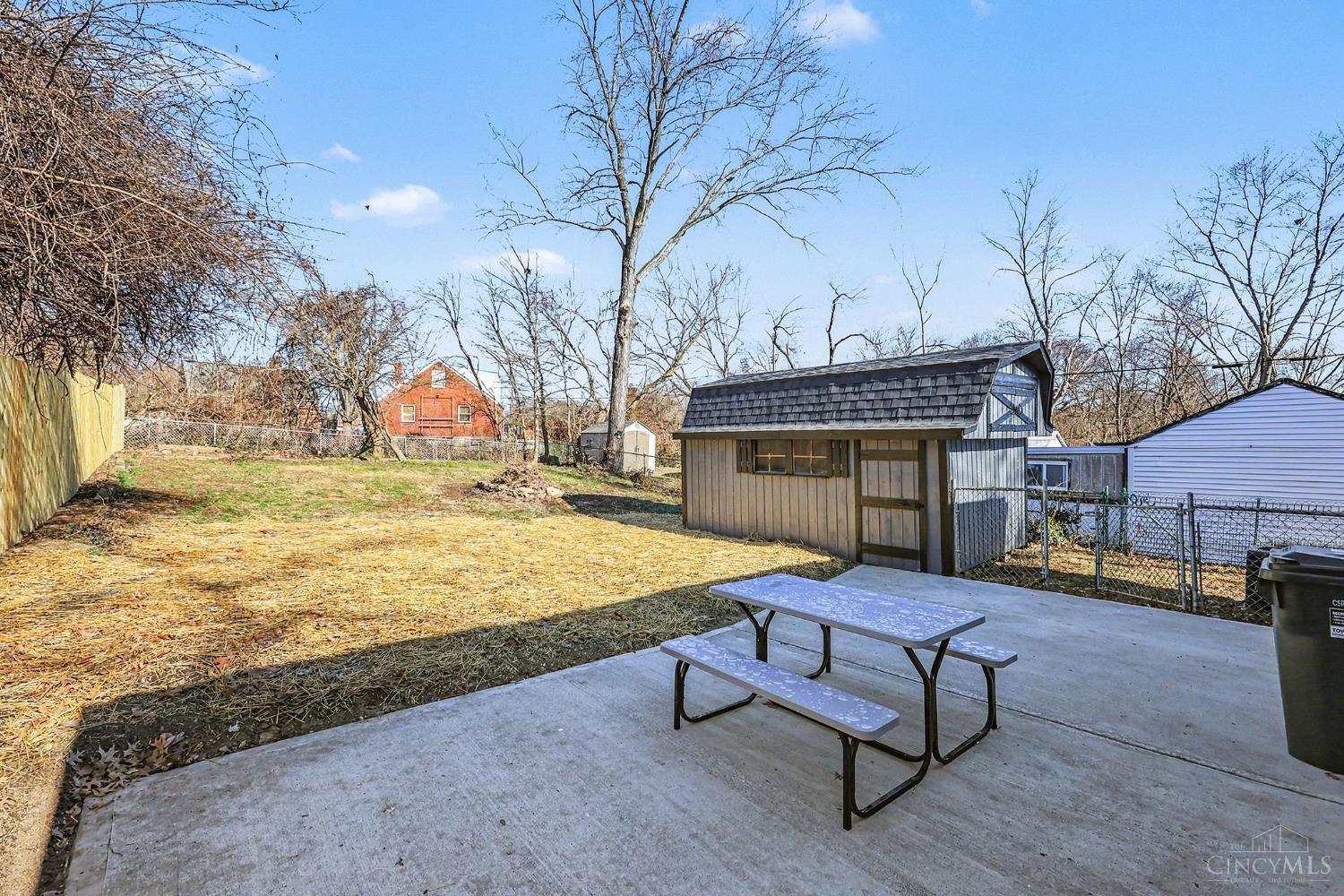 2750 West Galbraith Road Cincinnati, OH 45239 - Photo 23 of 24