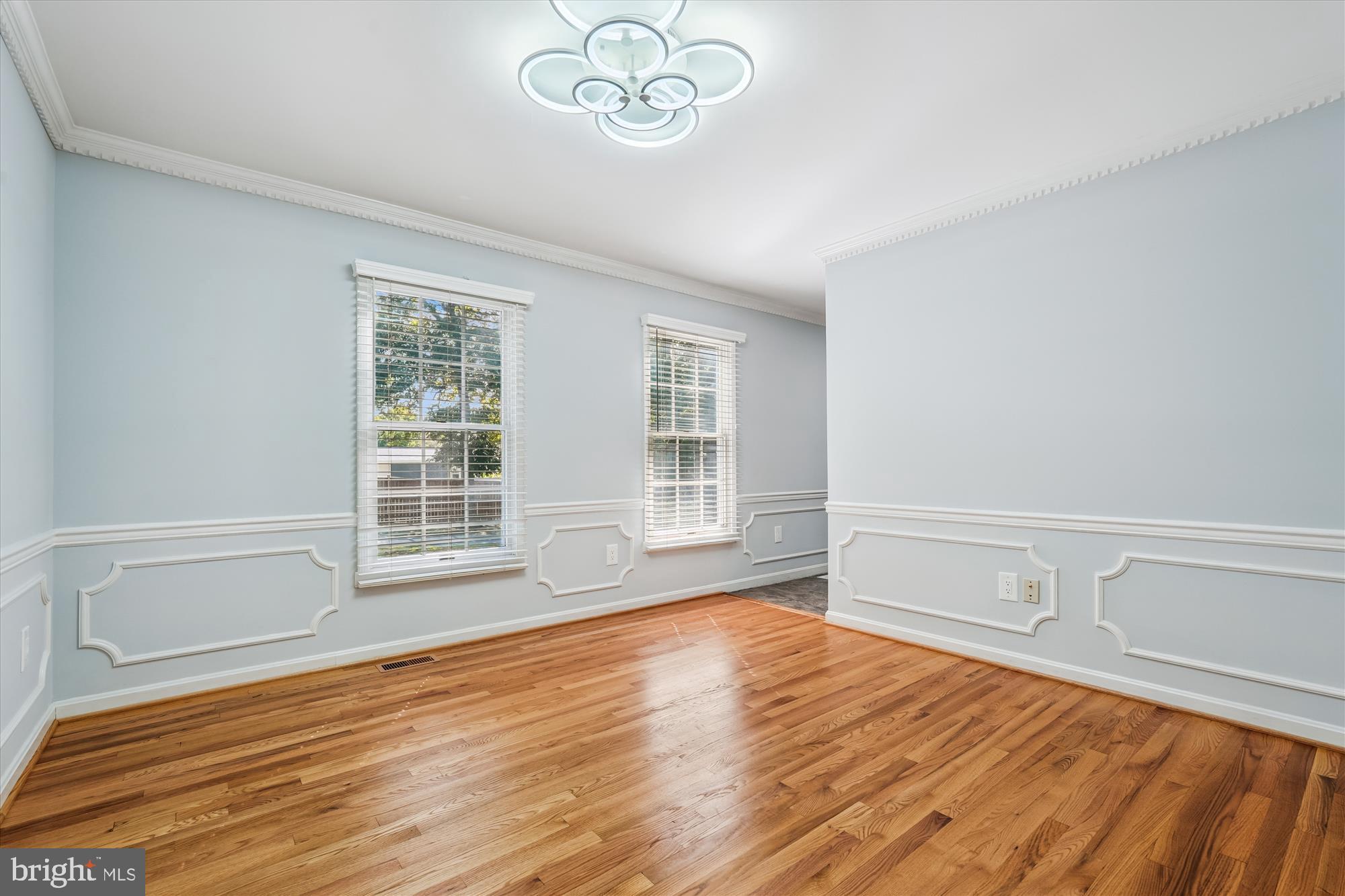 15418 Peach Orchard Road Silver Spring, MD 20905 - Photo 14 of 47 Bright formal dining room.