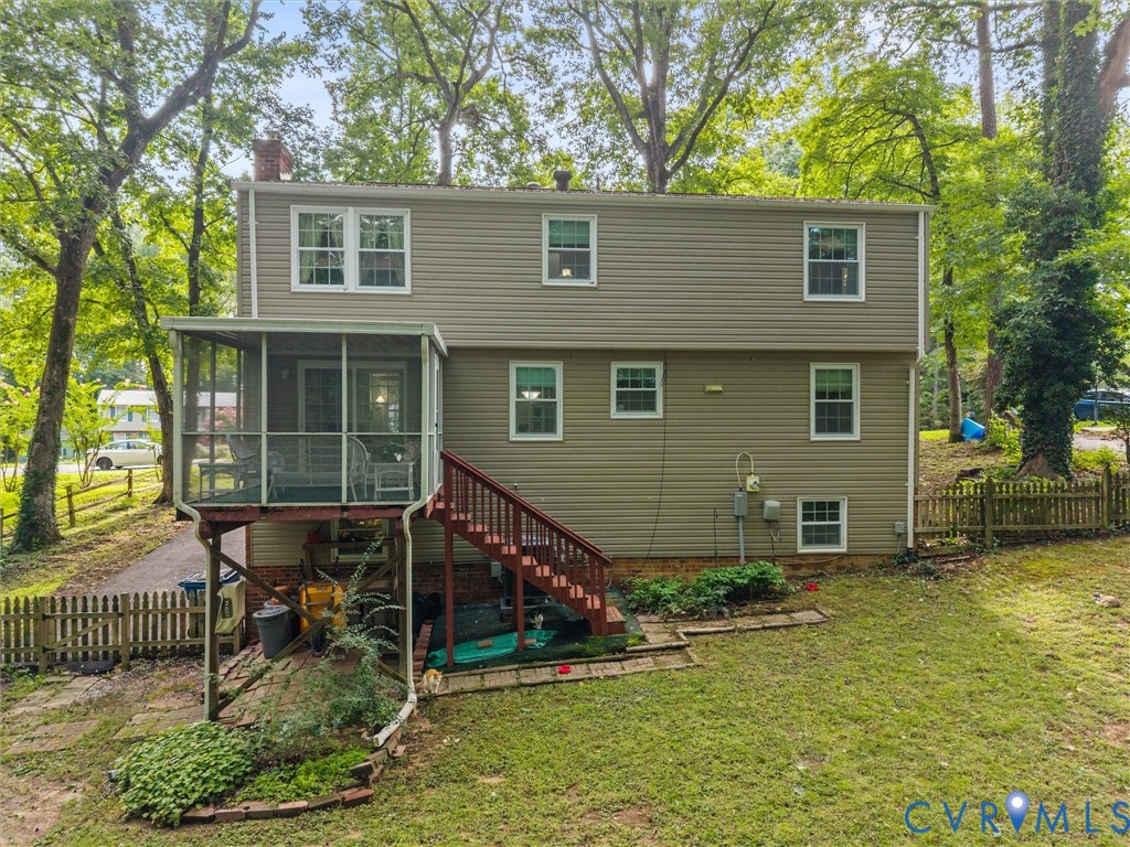 112 Chasnell Road North Chesterfield, VA 23236 - Photo 46 of 49 Rear exterior featuring a screened-in porch, wood