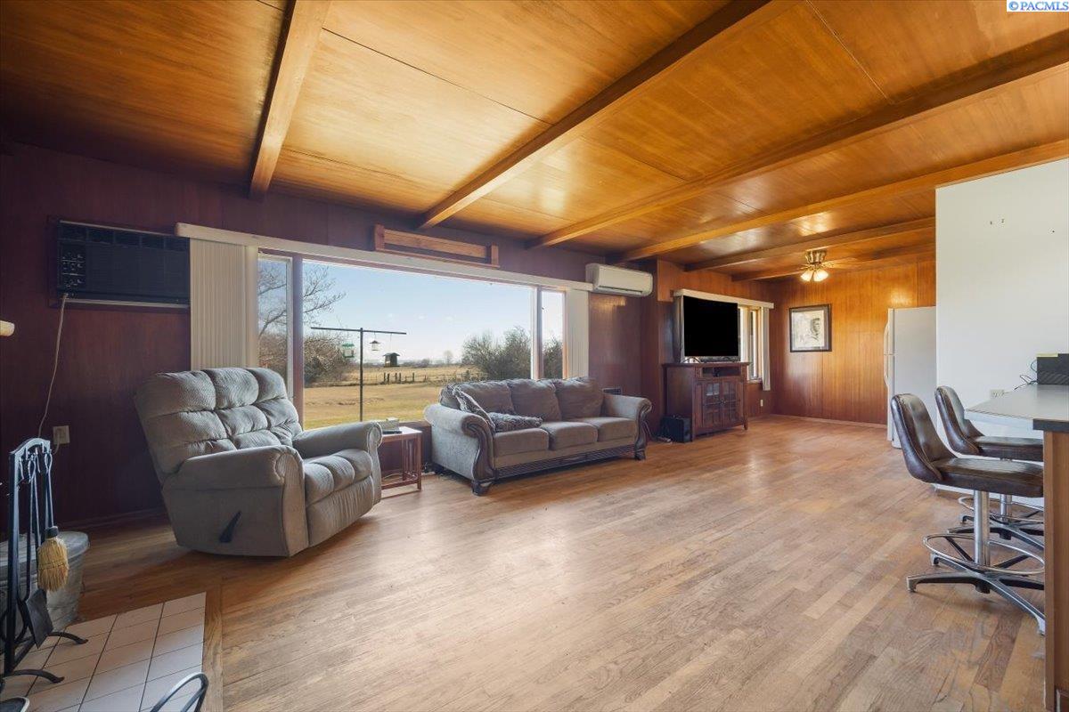 64005 South Meals Road Kennewick, WA 99337 - Photo 9 of 34 Gallery Image 9