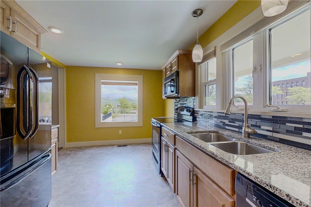 44 West 3rd Street Corning, NY 14830 - Photo 11 of 47