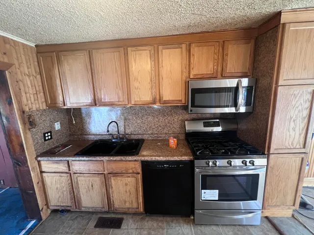 $144,000 | 534 Barrett Avenue, Jackson, MI 49202