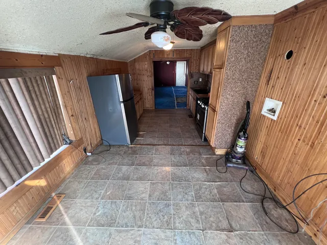 $144,000 | 534 Barrett Avenue, Jackson, MI 49202