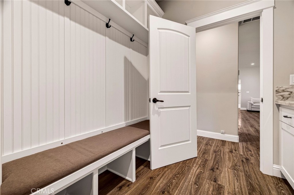 1390 Bennett Road Paradise, CA 95969 - Photo 36 of 51 seating and shoe storage