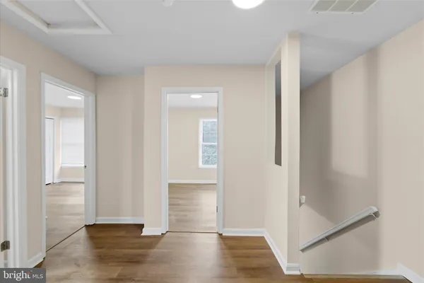 $860,000 | 13511 Chevy Chase Court, Chantilly, VA 20151