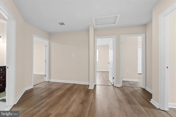 $860,000 | 13511 Chevy Chase Court, Chantilly, VA 20151