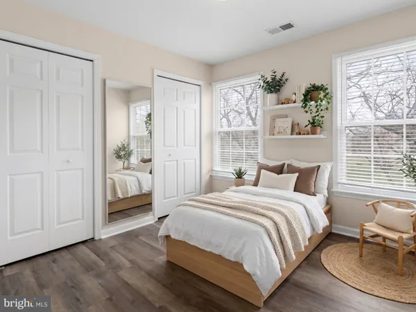 $860,000 | 13511 Chevy Chase Court, Chantilly, VA 20151