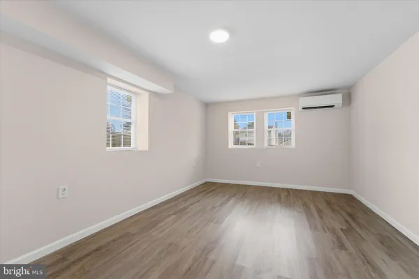 $899,998 | 13511 Chevy Chase Court, Chantilly, VA 20151