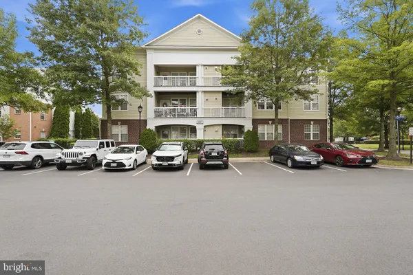 $2,450 | 22607 Blue Elder Terrace, Unit 303, Brambleton, VA 20148