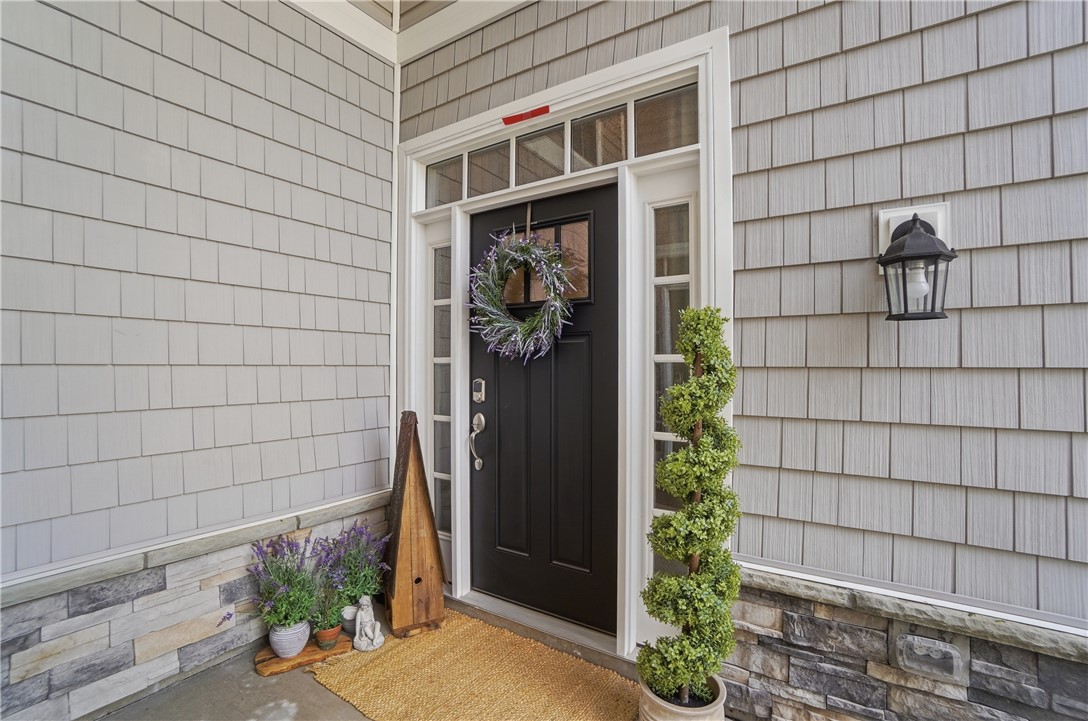 605 Cape Cod Court Beavercreek, OH 45430 - Photo 3 of 54 The inviting front entrance showcases classic design and meticulous attention to detail.