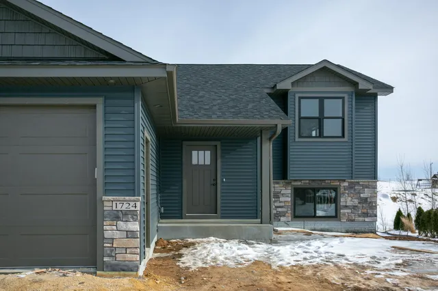 $439,900 | N5170 732nd Street, Ellsworth, WI 54011