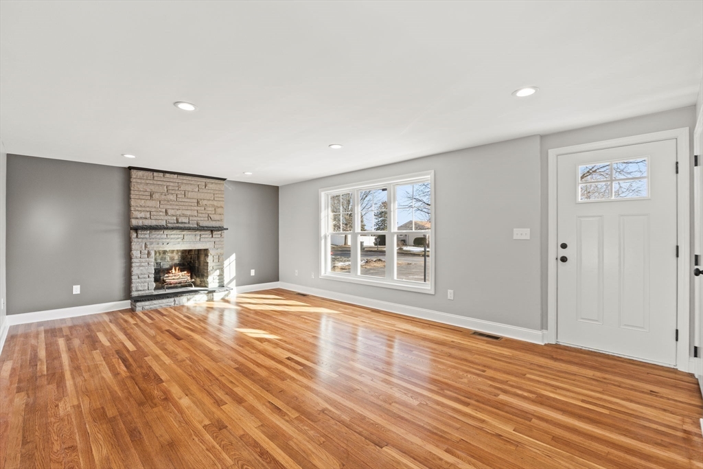 243 Pearse Road Swansea, MA 02777 - Photo 11 of 40 Gallery Image 11