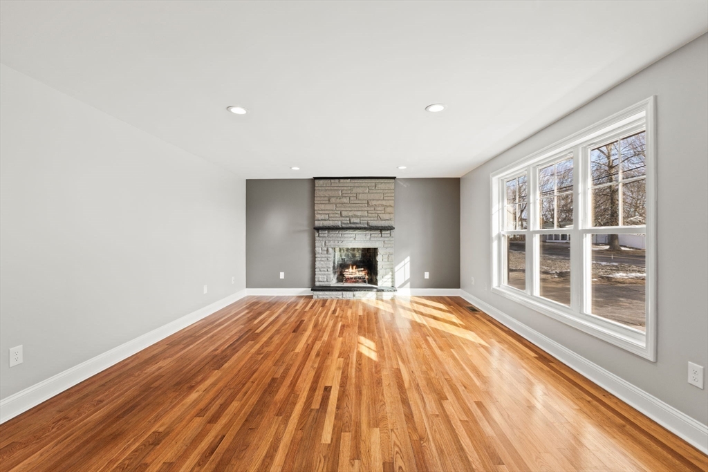 243 Pearse Road Swansea, MA 02777 - Photo 14 of 40 Gallery Image 14