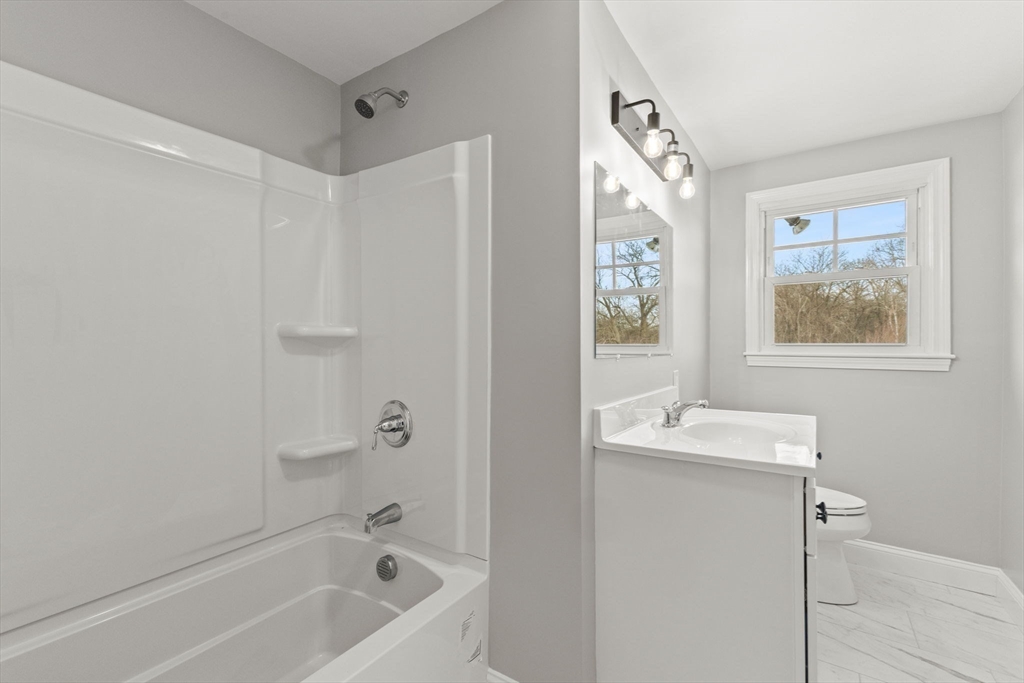 243 Pearse Road Swansea, MA 02777 - Photo 16 of 40 Gallery Image 16