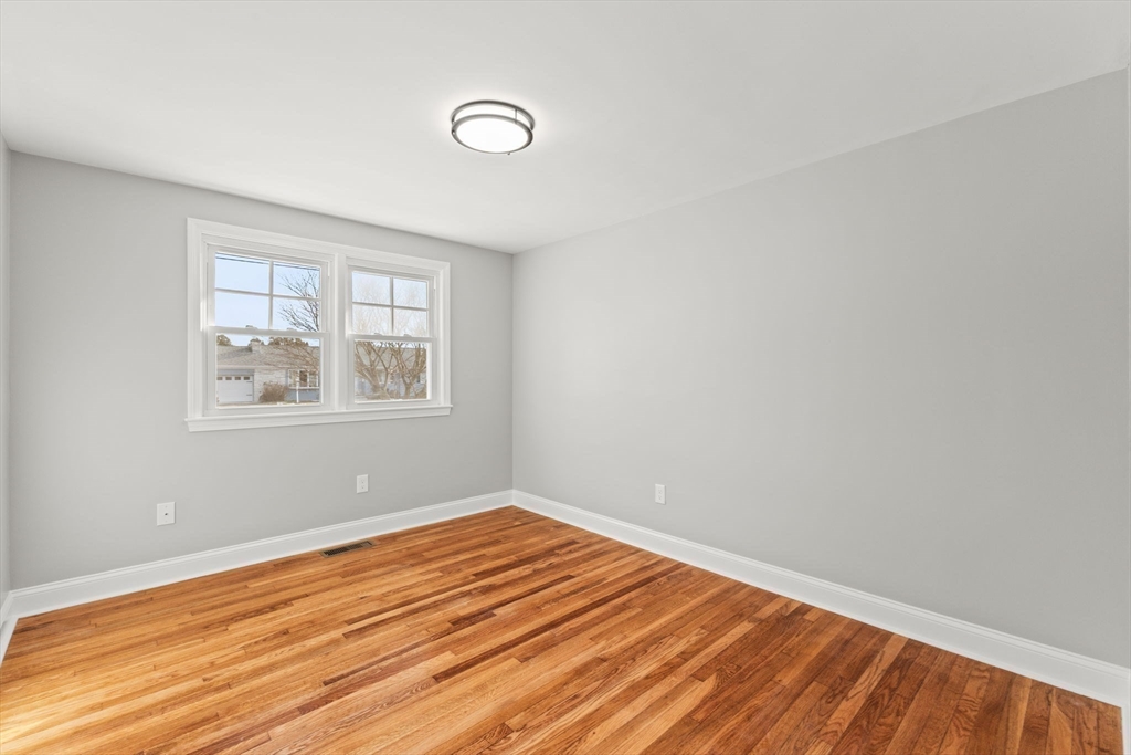 243 Pearse Road Swansea, MA 02777 - Photo 18 of 40 Gallery Image 18
