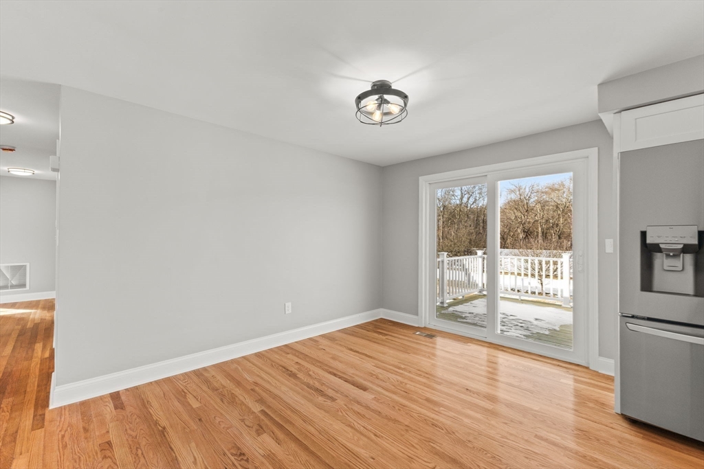243 Pearse Road Swansea, MA 02777 - Photo 8 of 40 Gallery Image 8