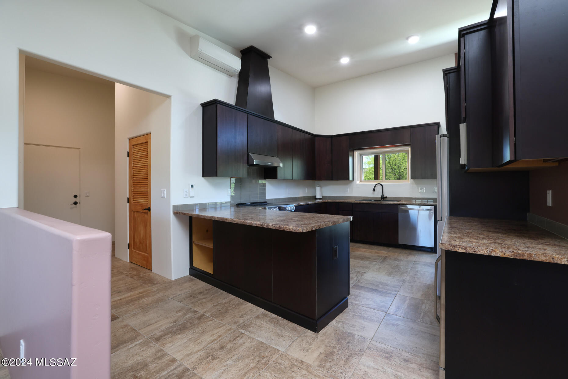 8 Calle Del Ensueno Rio Rico, AZ 85648 - Photo 10 of 44 Gallery Image 10