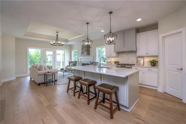 $515,000 | 9852 Greeley Street, Lenexa, KS 66227