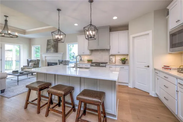 $515,000 | 9852 Greeley Street, Lenexa, KS 66227