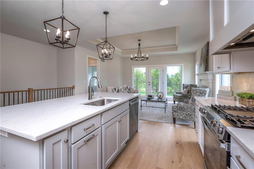 9852 Greeley Street Lenexa, KS 66227 - Photo 22 of 41