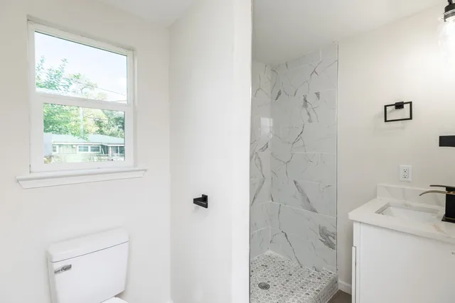 $1,950 | 5260 Landry Lane, Beaumont, TX 77708