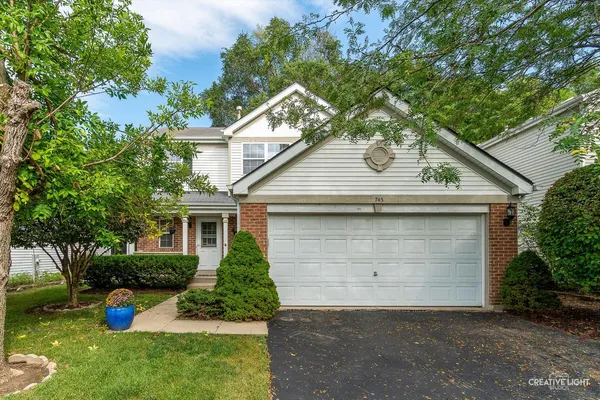 $280,000 | 743 Springwood Drive, Joliet, IL 60431