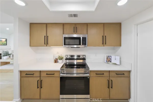 $899,000 | 415 Deerfield Avenue, Irvine, CA 92606