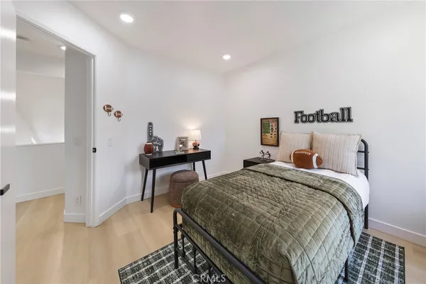 $899,000 | 415 Deerfield Avenue, Irvine, CA 92606