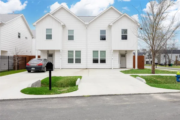 $1,875 | 2753 Redrock Street, Unit B, Houston, TX 77088