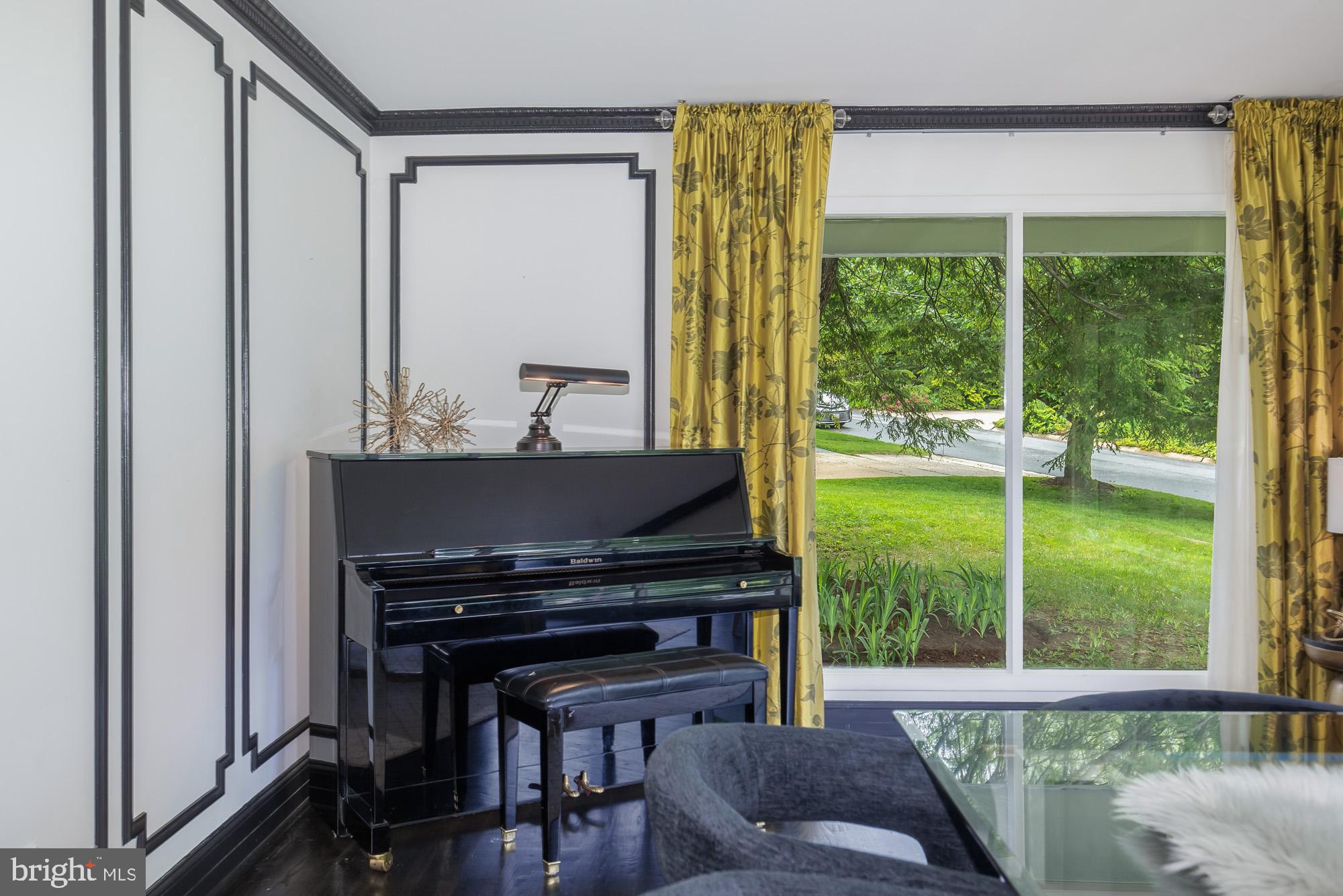 6337 Lenox Road Bethesda, MD 20817 - Photo 4 of 54