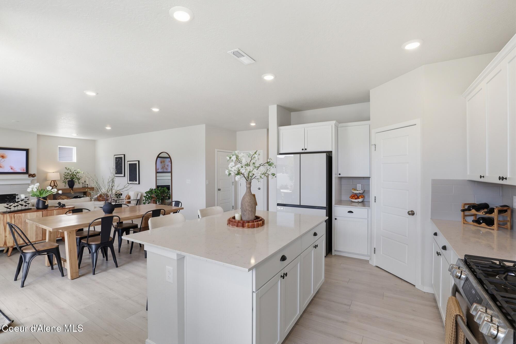 3146 North Coco Street Post Falls, ID 83854 - Photo 11 of 48 Kitchen