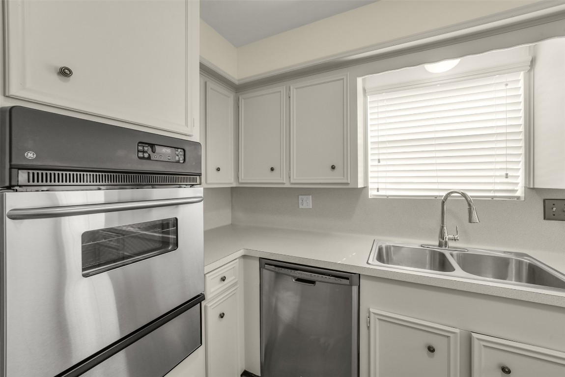 7818 Kleingreen Lane Spring, TX 77379 - Photo 18 of 50