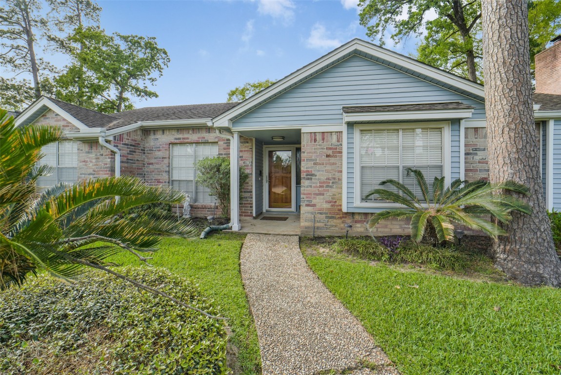 7818 Kleingreen Lane Spring, TX 77379 - Photo 2 of 50