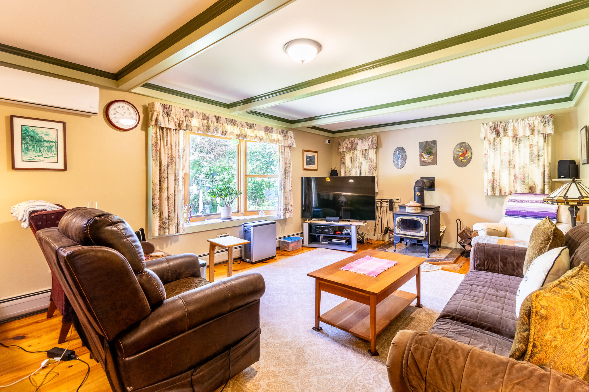 82 Station Road Jonesboro, ME 04648 - Photo 32 of 103 Living From Kitchen