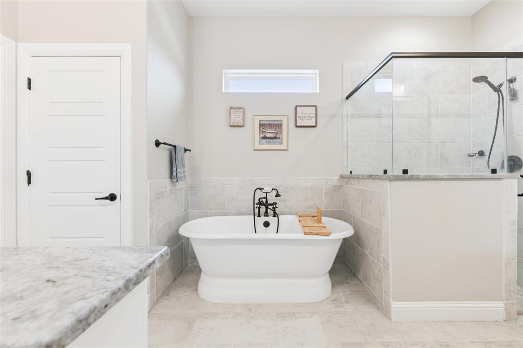 140 Clayton Crossing Springtown, TX 76082 - Photo 23 of 40