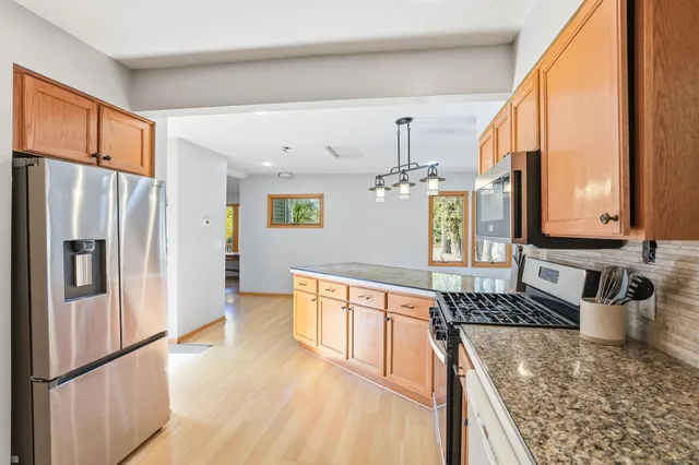 $350,000 | 5209 Mayview Road, Minnetonka, MN 55345