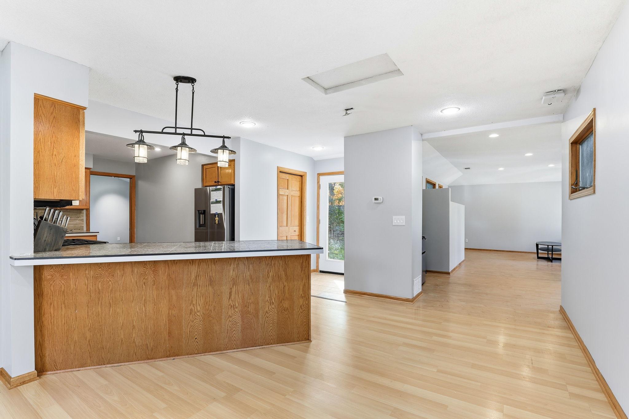 5209 Mayview Road Minnetonka, MN 55345 - Photo 7 of 38