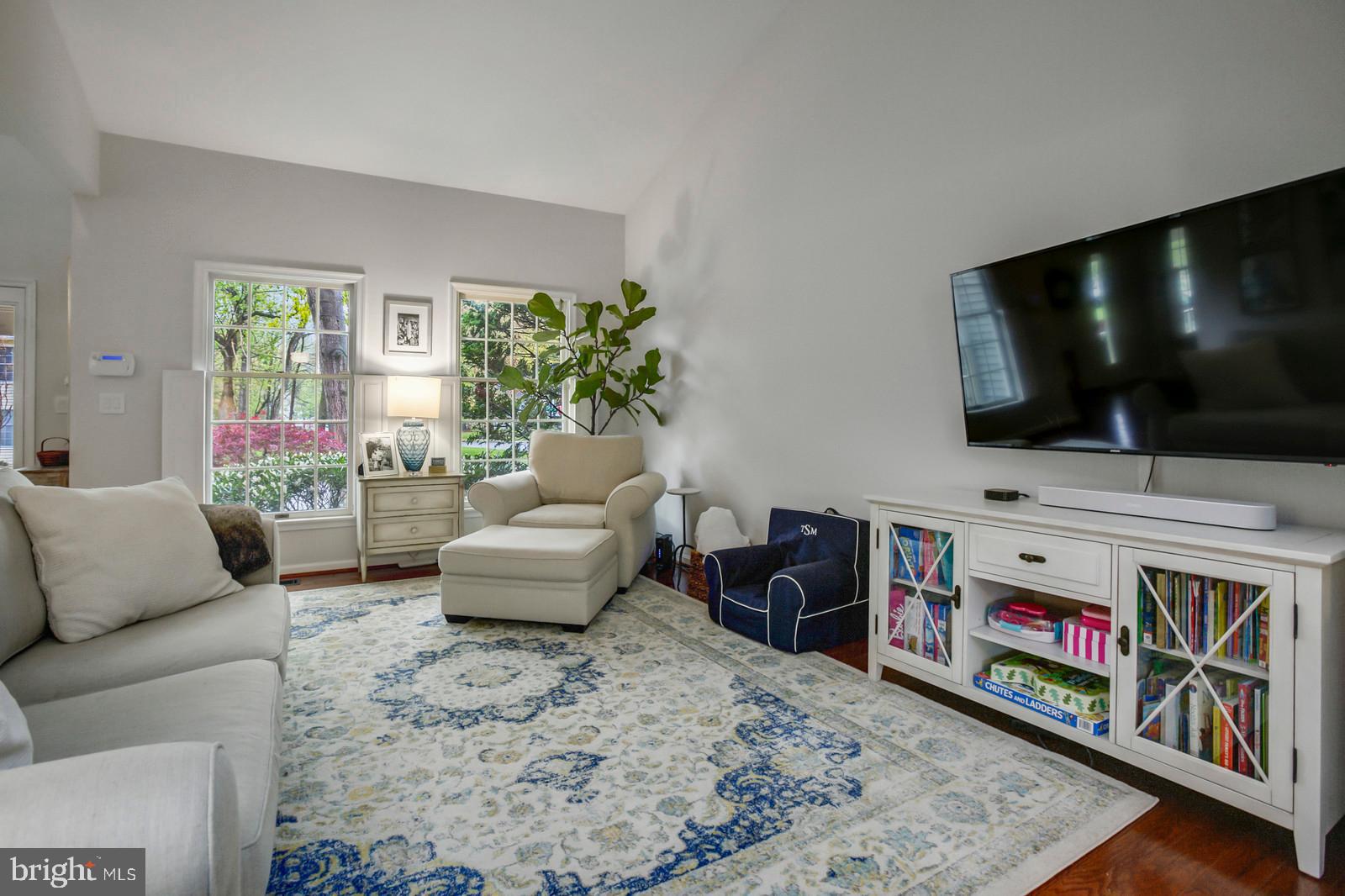 321 Carriage Run Road Annapolis, MD 21403 - Photo 7 of 39
